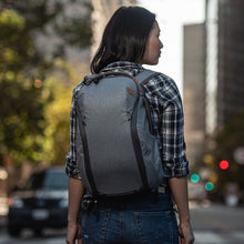 Load image into Gallery viewer, dark,theme_color-#BCBCBC|Peak Design Everyday Backpack, Zip, 15 Liter, Ash/Grau
