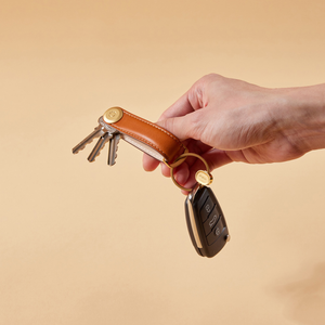 Orbitkey Key Organiser Leather + Ring v2, Cognac/Yellow Gold