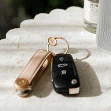 Laden Sie das Bild in den Galerie-Viewer, dark|Orbitkey Ring v2, Rose Gold
